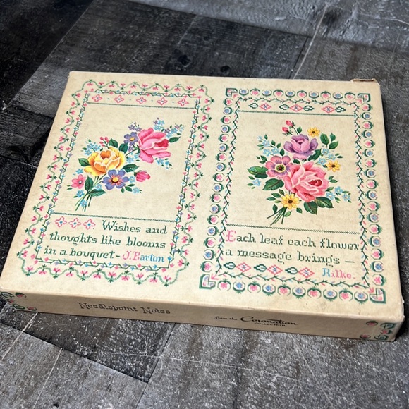 Vintage Needlepoint Notes Cards and Envelopes from Coronation Collection - Picture 5 of 5